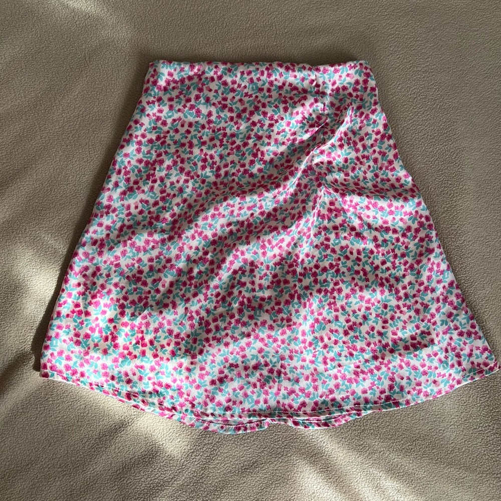 Japna floral satin mini skirt XS